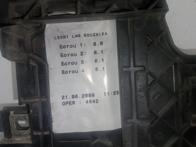 Recambio de caja reles / fusibles para seat ibiza iv (6j5, 6p1) 1.4 referencia OEM IAM 6R0915345  