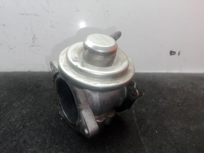 Recambio de enfriador egr para volkswagen passat b6 (3c2) 1.9 tdi referencia OEM IAM 038131501AN  