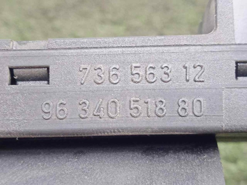 Recambio de antena para peugeot partner (s1) 1.9 diesel referencia OEM IAM 9634051880  