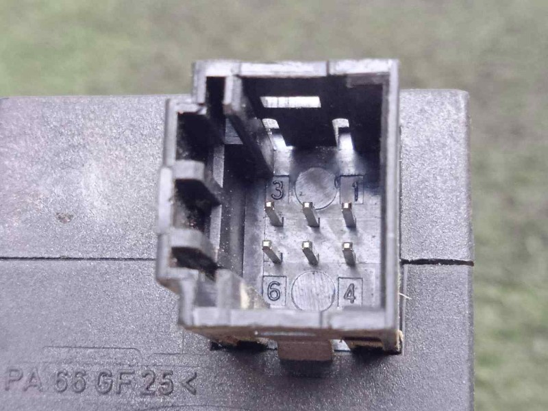 Recambio de antena para peugeot partner (s1) 1.9 diesel referencia OEM IAM 9634051880  