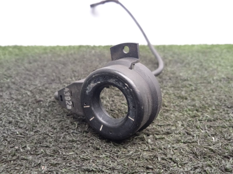 Recambio de antena para mercedes-benz vito (w638) combi 108 cdi (638.194) referencia OEM IAM 0305455928  