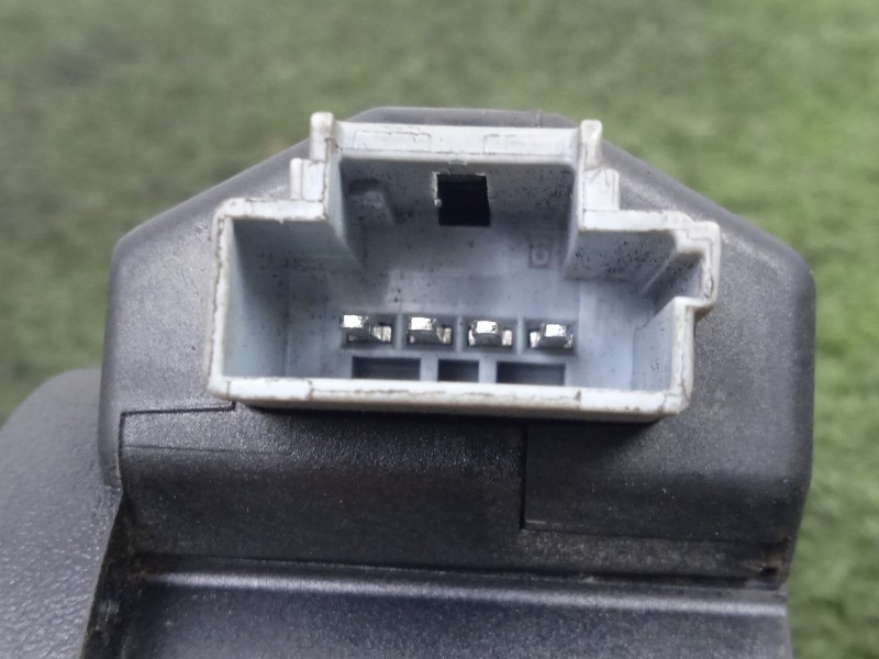 Recambio de antena para nissan primastar furgoneta (x83) 1.9 dci 100 referencia OEM IAM SIN REFERENCIA  