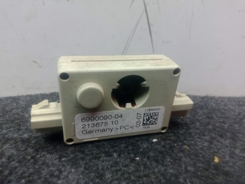 Recambio de antena para bmw x3 (e83) 2.0 i referencia OEM IAM 699009004 - 21367510  AMP ANTENA