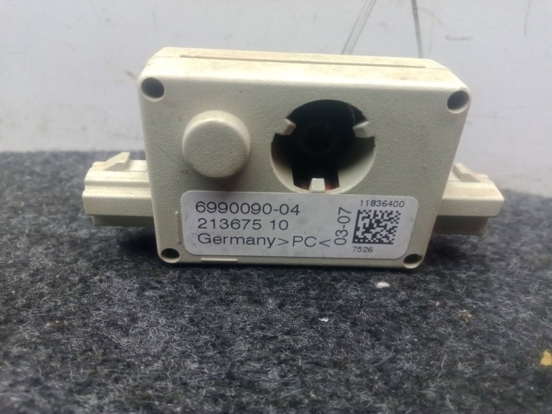 Recambio de antena para bmw x3 (e83) 2.0 i referencia OEM IAM 699009004 - 21367510  AMP ANTENA