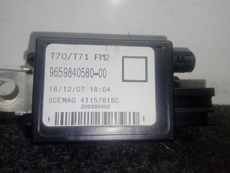 Recambio de antena para peugeot 308 i (4a_, 4c_) 1.6 16v referencia OEM IAM 965984058000 - 41157818C  