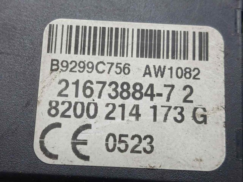 Recambio de antena para renault clio iii 1.2 referencia OEM IAM 2167388472 - 8200214173G  