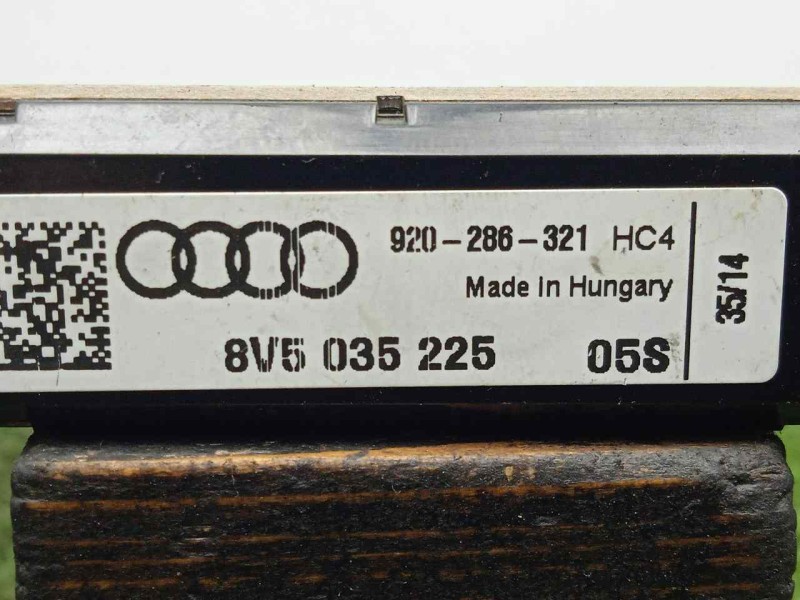 Recambio de antena para audi a3 sedán(8vs) 2.0 16v tdi referencia OEM IAM 8V5035225 - 920286321  