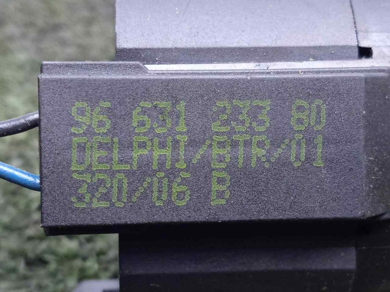 Recambio de antena para citroën c4 grand picasso 1.6 16v hdi fap referencia OEM IAM 9663123380  