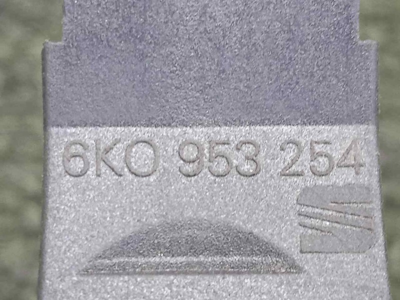 Recambio de antena para seat cordoba berlina (6k2) 1.4 referencia OEM IAM 6K0953254  