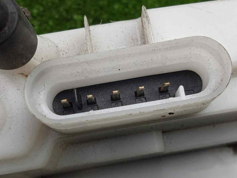 Recambio de cerradura puerta delantera izquierda para citroën c3 pluriel 1.4 hdi referencia OEM IAM 46978780-080605050261 02-09 