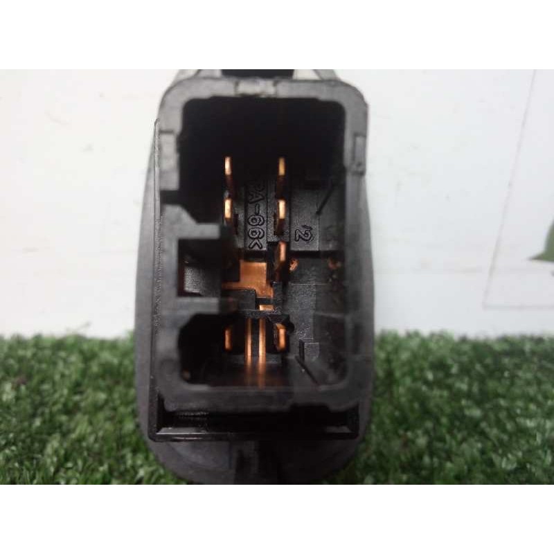 Recambio de mando elevalunas delantero derecho para kia shuma ii 1.6 cat referencia OEM IAM  7.PINES 