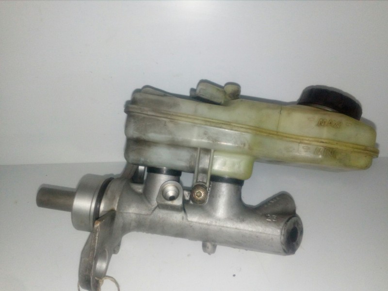 Recambio de bomba freno para mercedes-benz vito caja cerrada 6.03  115 cdi compacto (639.601) referencia OEM IAM 192879 CON BOTE