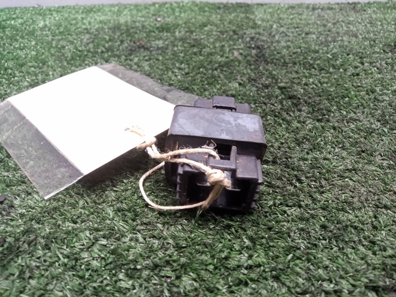 Recambio de modulo electronico para hyosung aquila referencia OEM IAM 3674035C00 FUSIBLE - 15AH 