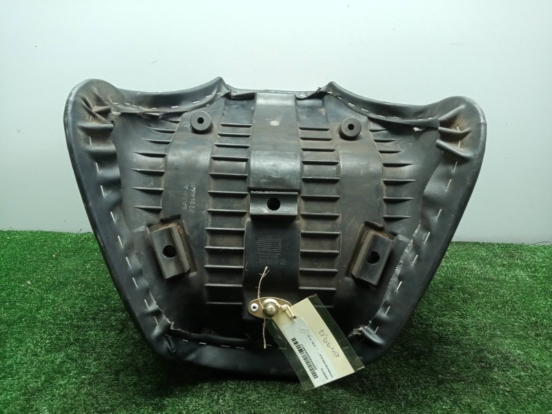 Recambio de asiento moto para hyosung aquila referencia OEM IAM 45110HG5102L09  