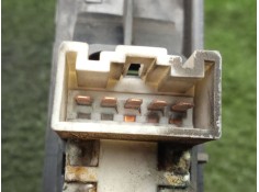 Recambio de mando elevalunas delantero derecho para isuzu n-series npr / nqr 4.8 referencia OEM IAM SIN REFERENCIA  1.BOTON 2