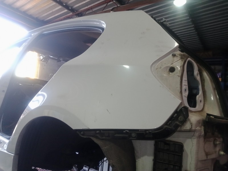 Recambio de aletin trasero izquierdo para bmw serie 1 berlina (e81/e87) 2.0 16v referencia OEM IAM   