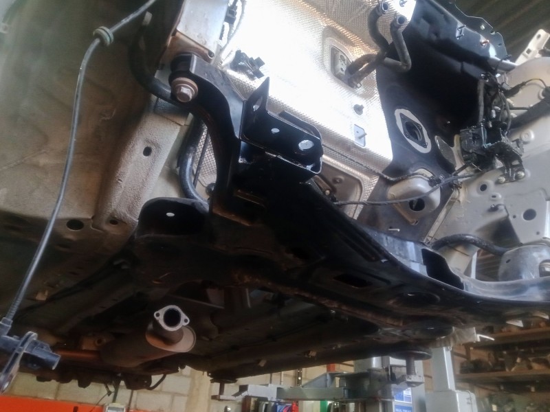 Recambio de puente delantero para omoda 5 1.6 tgdi referencia OEM IAM   