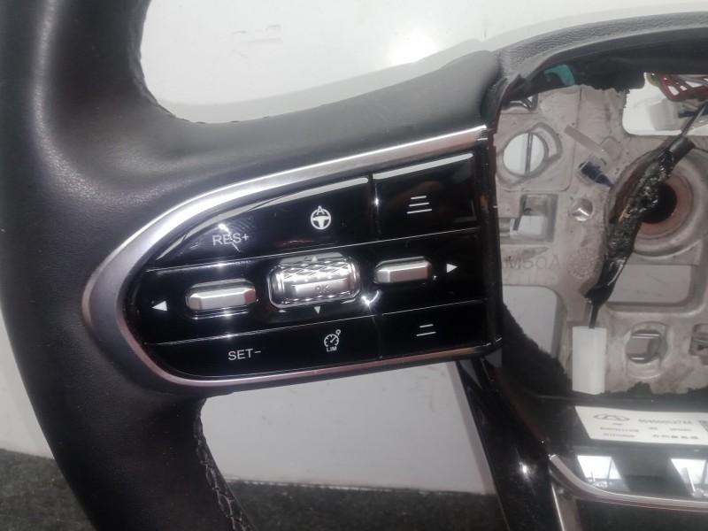 Recambio de volante para omoda 5 1.6 tgdi referencia OEM IAM 404000527AA - 404AAG - B20231111CH  