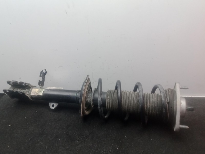 Recambio de amortiguador delantero izquierdo para omoda 5 1.6 tgdi referencia OEM IAM 202002696AA  