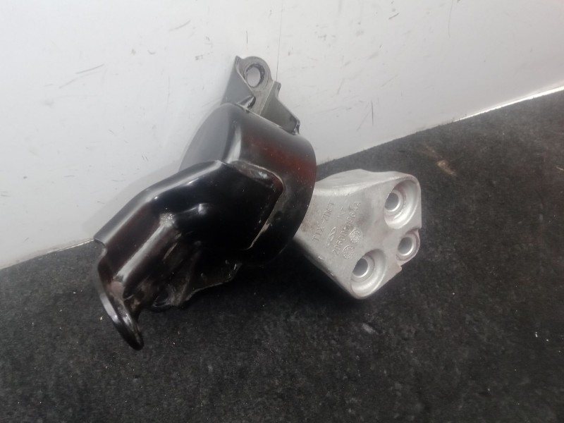 Recambio de soporte motor izquierdo para omoda 5 1.6 tgdi referencia OEM IAM 206000096AA  