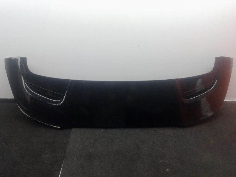 Recambio de aleron trasero para omoda 5 1.6 tgdi referencia OEM IAM 609001180AA  ARAÑADO