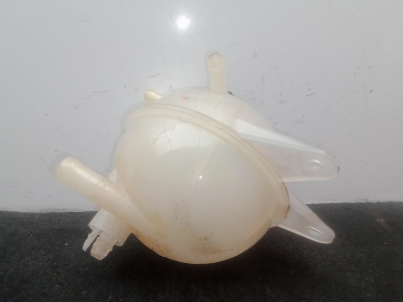 Recambio de deposito expansion para omoda 5 1.6 tgdi referencia OEM IAM T211311110  