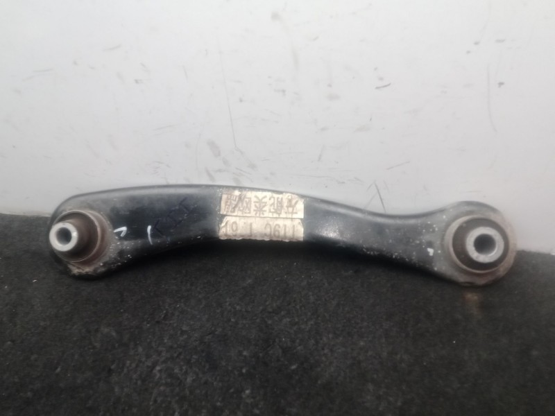 Recambio de brazo suspension inferior trasero izquierdo para omoda 5 1.6 tgdi referencia OEM IAM 202002555AA  