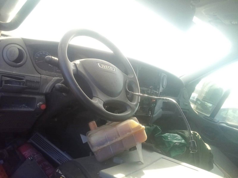 iveco daily v caja/chasis del año 2017