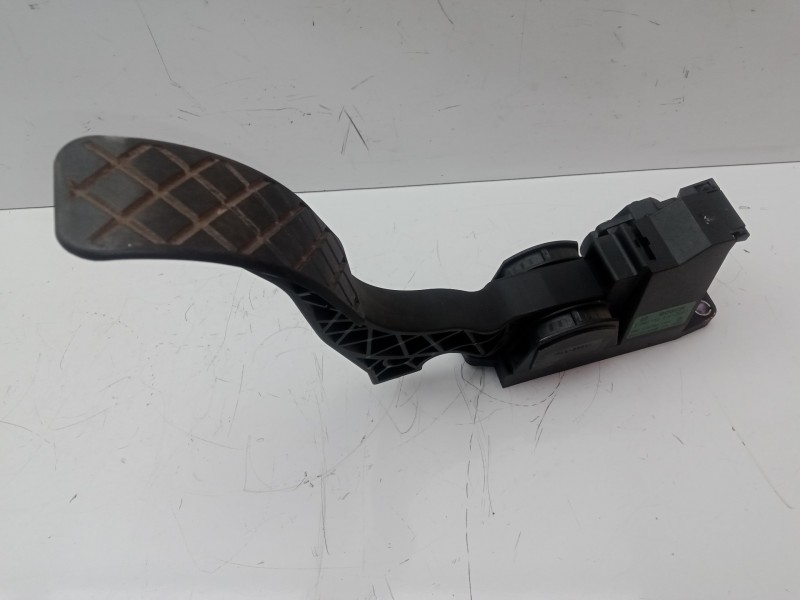 Recambio de potenciometro pedal para volkswagen polo (9n3) 1.4 16v referencia OEM IAM 6Q1721503E - 0280752215 BOSCH 6.PINES