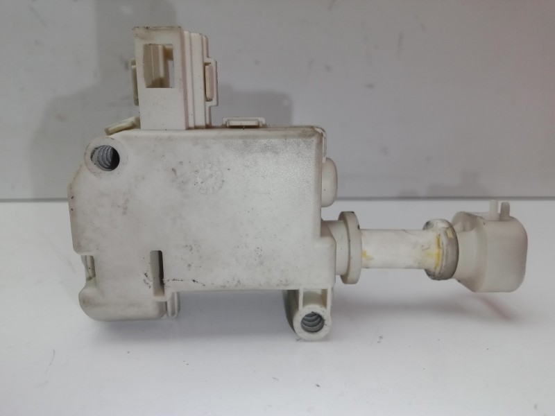 Recambio de mando cierre centralizado para volkswagen polo (9n3) 1.4 16v referencia OEM IAM 6Q6810773C 2.PINES 