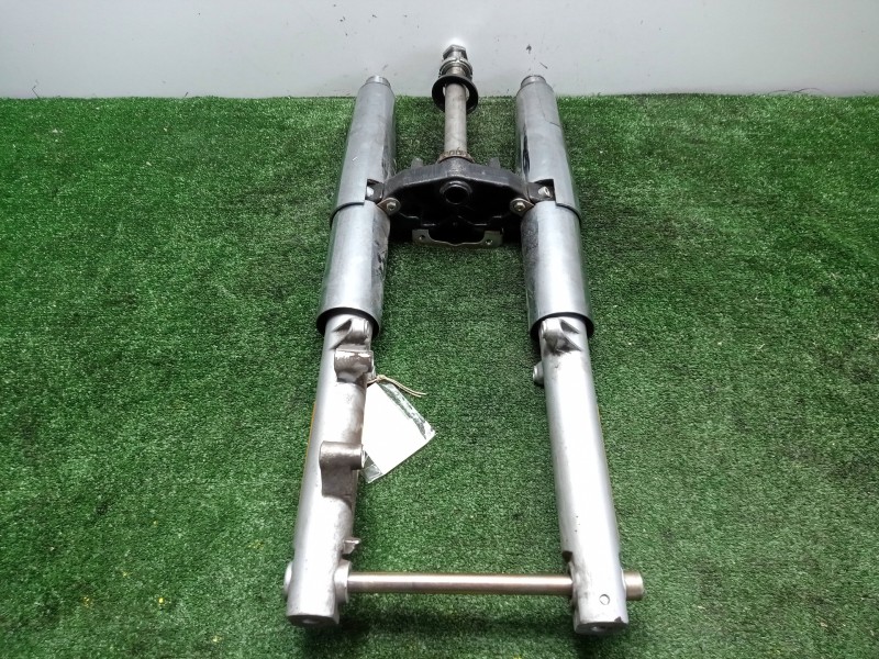 Recambio de horquilla para hyosung aquila referencia OEM IAM 51100HJ8201HPA  