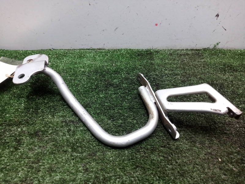 Recambio de no identificado para hyosung aquila referencia OEM IAM 47450H8840003P SOPORTE.CARCASA DERECHO