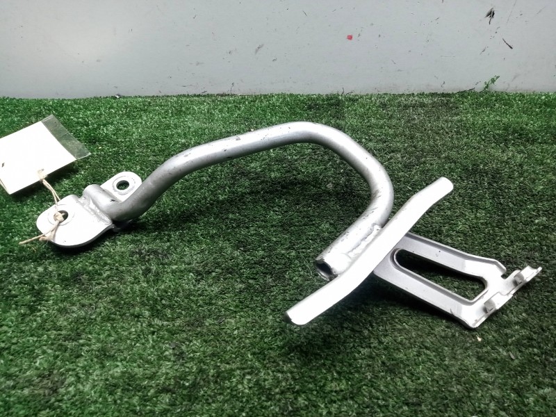 Recambio de no identificado para hyosung aquila referencia OEM IAM 47450H8840003P SOPORTE.CARCASA DERECHO