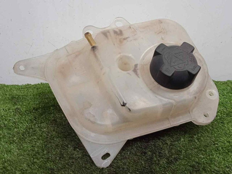 Recambio de deposito expansion para audi 80/90 (893) 1.8 referencia OEM IAM 8A0121403A - 8A0121407  