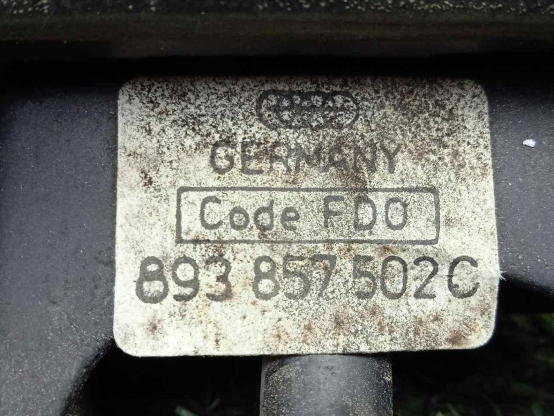 Recambio de retrovisor derecho para audi 80/90 (893) 1.8 referencia OEM IAM 893857502C MANUAL NEGRO