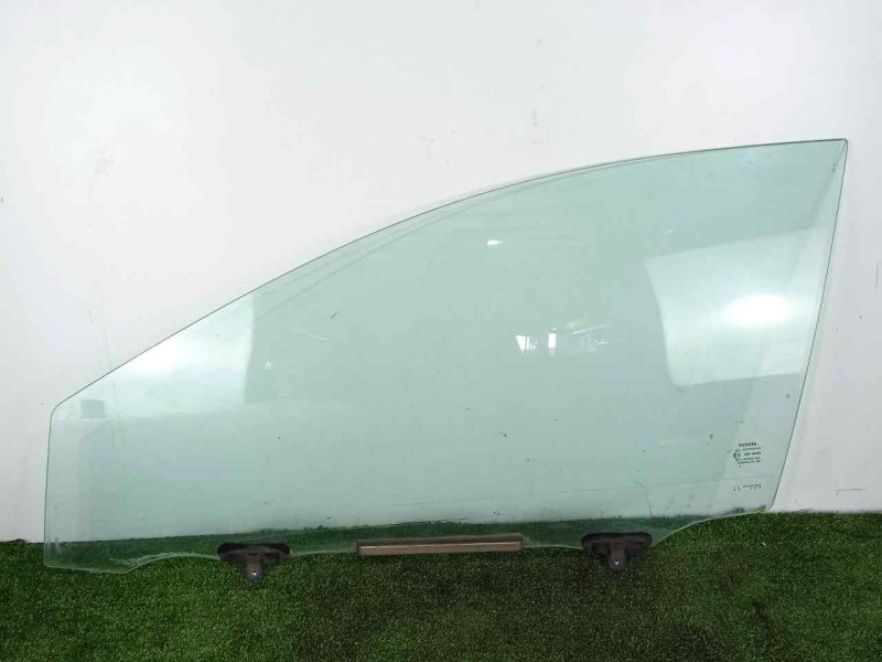 Recambio de luna delantera izquierda para toyota auris 1.4 turbodiesel cat referencia OEM IAM 6810202360  