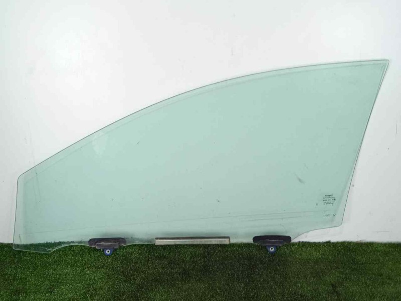 Recambio de luna delantera derecha para toyota auris 1.4 turbodiesel cat referencia OEM IAM 6810102360  