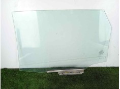 Recambio de luna trasera derecha para toyota auris 1.4 turbodiesel cat referencia OEM IAM 6810302340   2