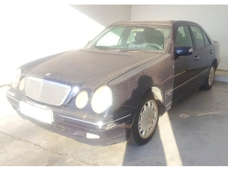 mercedes-benz clase e (w210) del año 2001