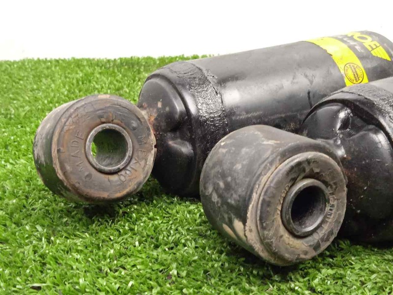 Recambio de juego amortiguadores trasero para opel frontera a 2.0 referencia OEM IAM D5472  