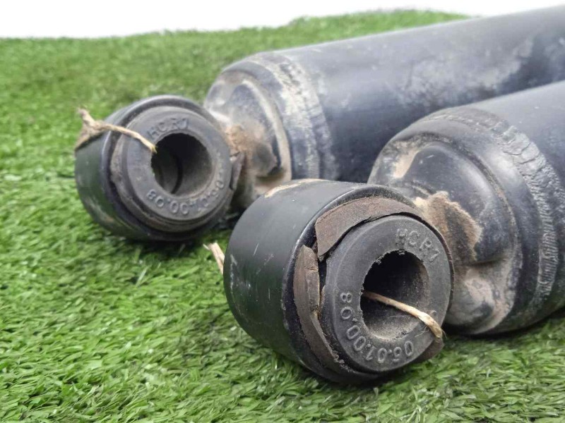 Recambio de juego amortiguadores delantero para opel frontera a 2.0 referencia OEM IAM D4441  