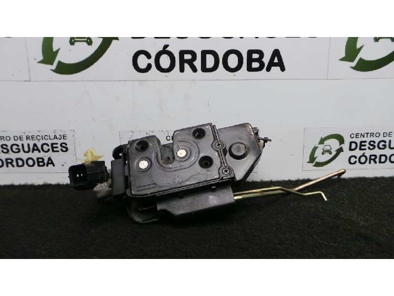 Recambio de cerradura puerta delantera derecha para hyundai getz (tb) 1.5 crdi cat referencia OEM IAM  3.PUERTAS 5.PINES
