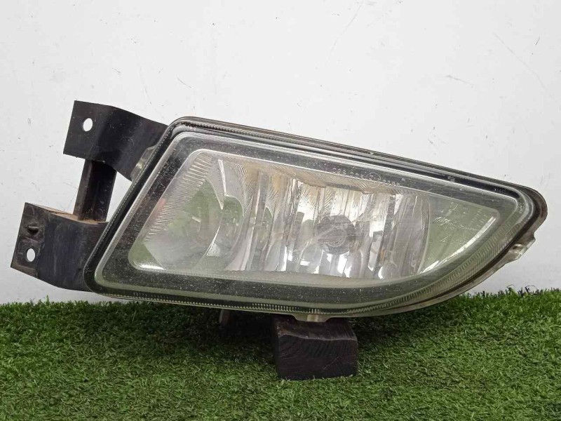 Recambio de faro antiniebla izquierdo para fiat bravo (198) 1.9 8v jtd cat referencia OEM IAM 51775550  