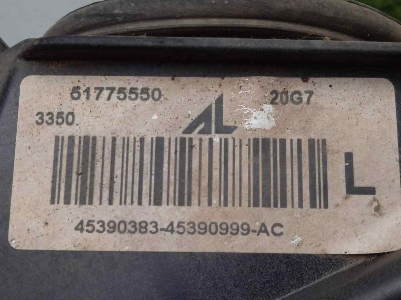 Recambio de faro antiniebla izquierdo para fiat bravo (198) 1.9 8v jtd cat referencia OEM IAM 51775550  