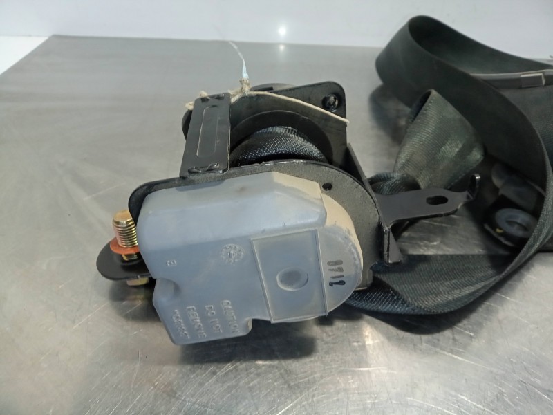 Recambio de cinturon seguridad trasero izquierdo para ssangyong rexton 2.9 turbodiesel cat referencia OEM IAM   