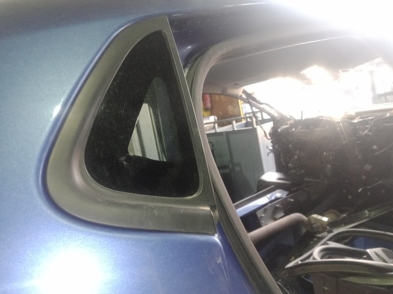 Recambio de luna custodia trasera derecha para renault clio iv 1.2 tce energy referencia OEM IAM   