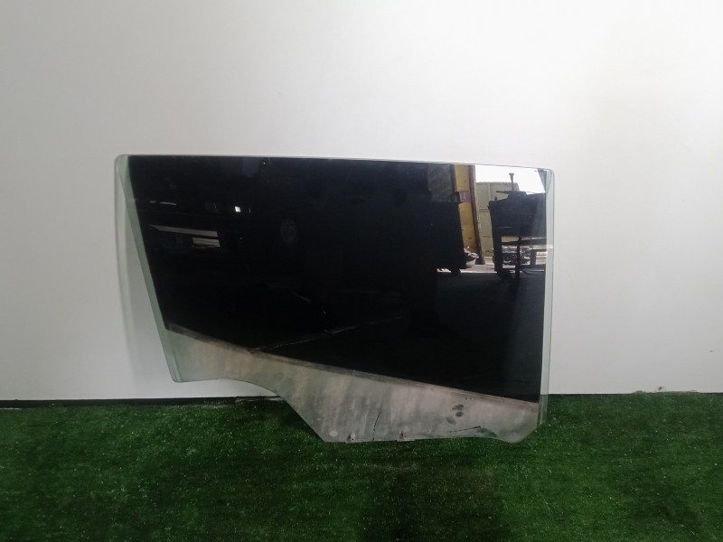 Recambio de luna trasera derecha para renault clio iv 1.2 tce energy referencia OEM IAM   