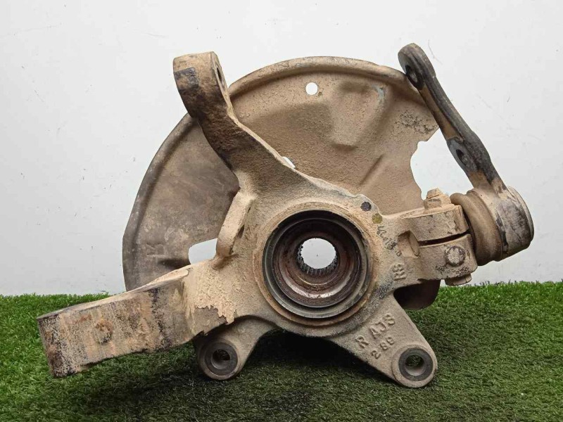 Recambio de mangueta delantera derecha para kia carens 2.0 turbodiesel cat referencia OEM IAM SIN REFERENCIA  