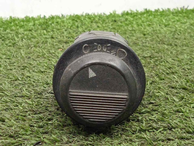 Recambio de interruptor luces para nissan l - 60.095 3.9 diesel referencia OEM IAM 01501053 - 01501078  