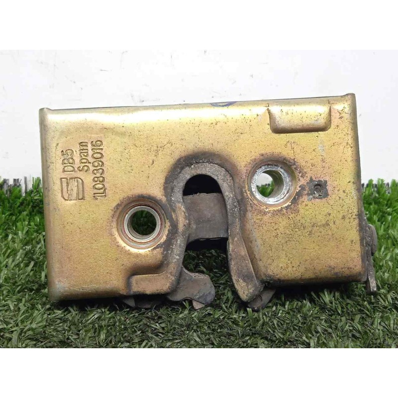 Recambio de cerradura puerta trasera izquierda para seat toledo (1l) 1.9 tdi referencia OEM IAM 1L0839015 MECANICA 